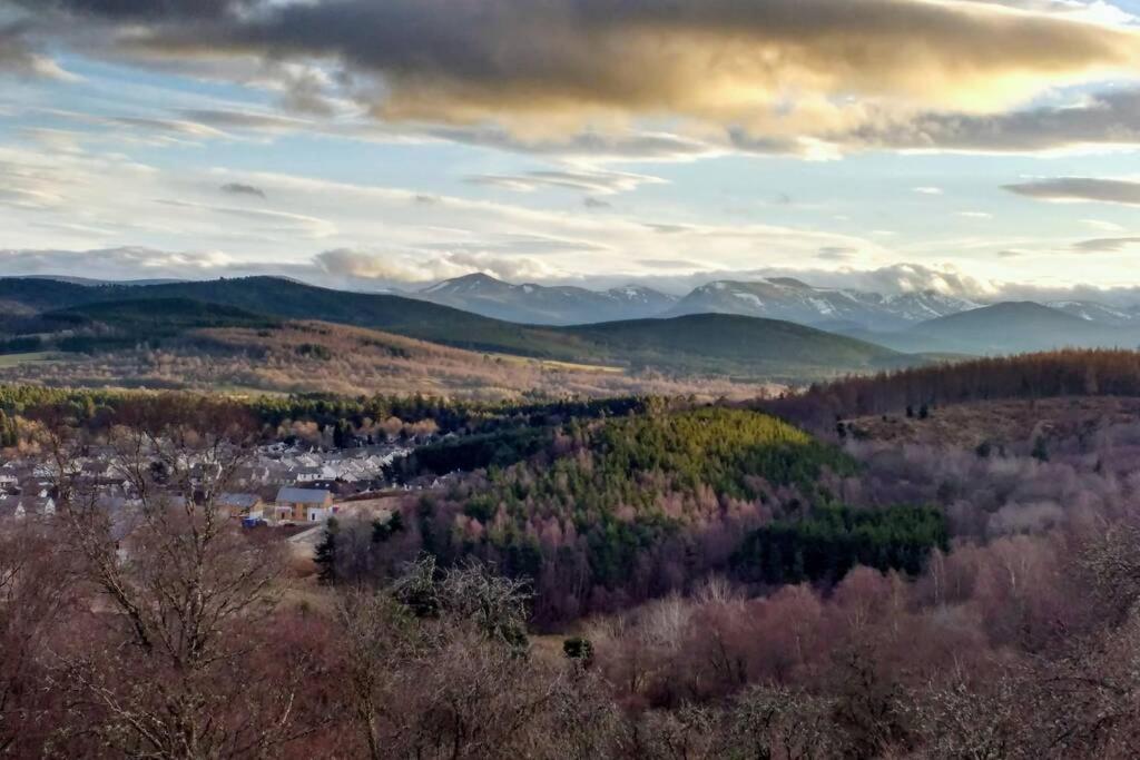Grantown-on-Spey Asgard House - Modern Cosy House In The Cairngorms 빌라 외부 사진